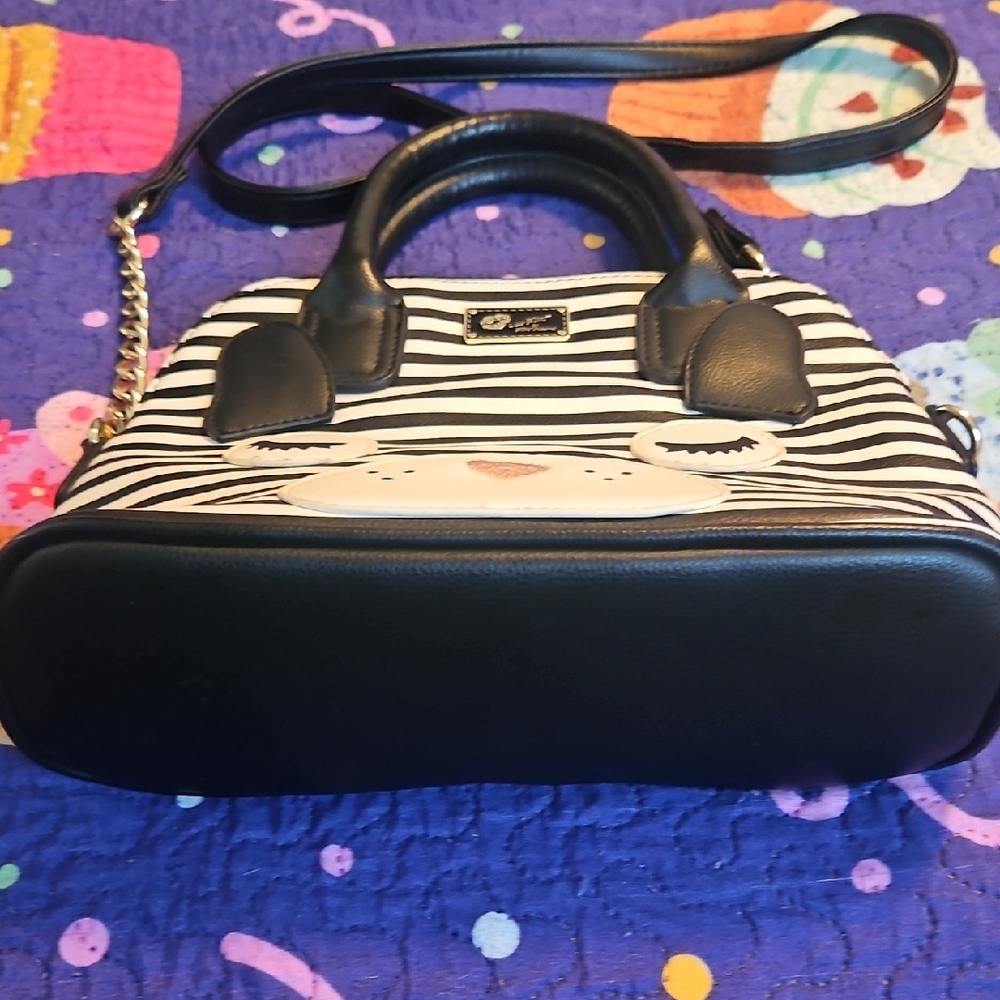 EUC Betsy Johnson Bag - Picture 2 of 7